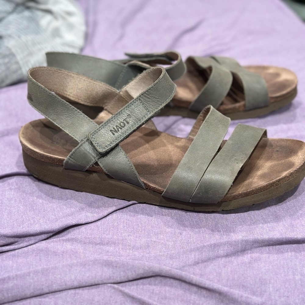 Naot Kayla in seaglass green
